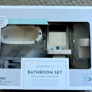 Pottery Barn Kids dollhouse furniture- bathroom set